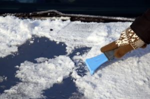 Scraper for ice