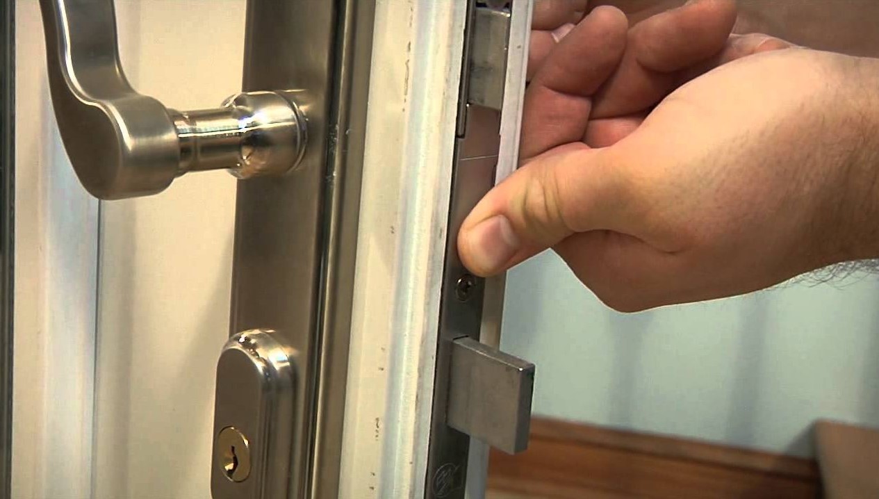 Three Point Locking